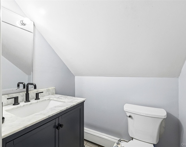 22 Shelter Lane - Photo Thumbnail 10