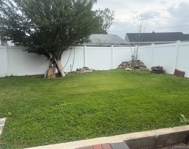 24 Wheeler Avenue - Photo Thumbnail 12