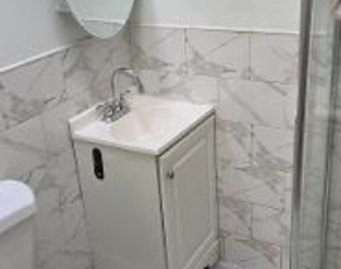 163-19 107th Avenue - Photo Thumbnail 2