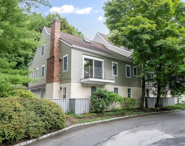 24 Millbrook Hollow Lane - Photo Thumbnail 1