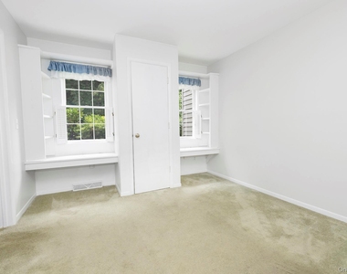 24 Millbrook Hollow Lane - Photo Thumbnail 15