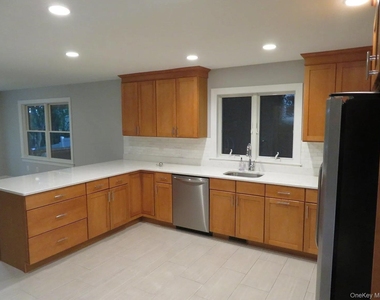 47 Gibson Place - Photo Thumbnail 2