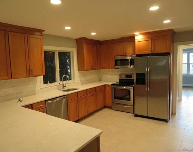 47 Gibson Place - Photo Thumbnail 8