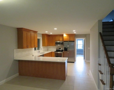 47 Gibson Place - Photo Thumbnail 6