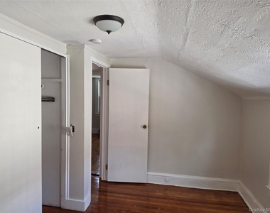 987 Wallace Avenue - Photo Thumbnail 18