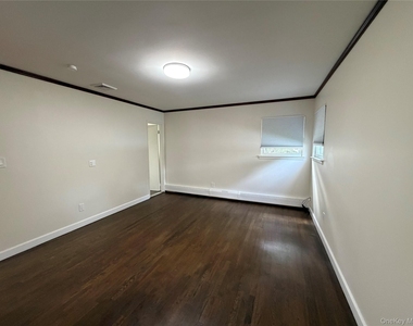 53 Longworth Avenue - Photo Thumbnail 4