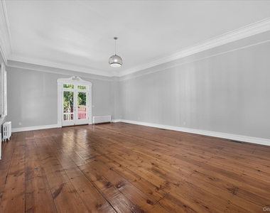 138 Main Street - Photo Thumbnail 16