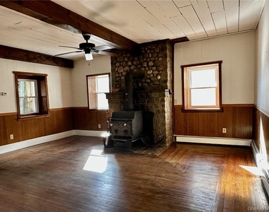 563 Old Indian Road - Photo Thumbnail 2