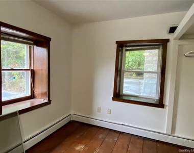 563 Old Indian Road - Photo Thumbnail 13