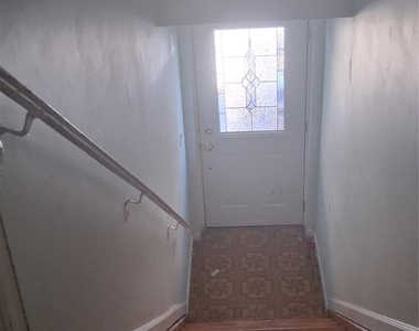 2933 Beach Channel Drive - Photo Thumbnail 2
