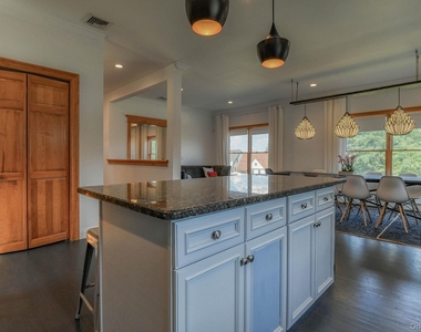 81 Nicoll Street - Photo Thumbnail 14