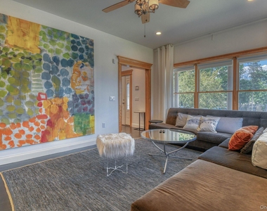 81 Nicoll Street - Photo Thumbnail 3
