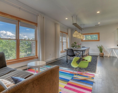 81 Nicoll Street - Photo Thumbnail 8