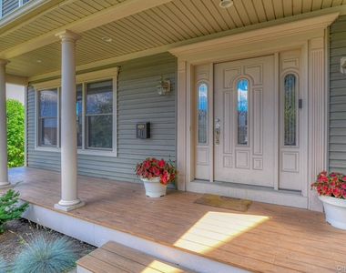 81 Nicoll Street - Photo Thumbnail 1