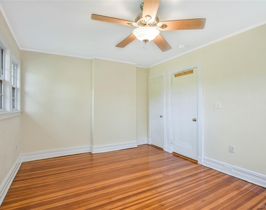 806 Pelhamdale Avenue - Photo Thumbnail 21
