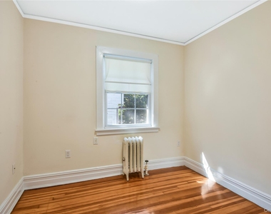 806 Pelhamdale Avenue - Photo Thumbnail 18