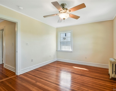 806 Pelhamdale Avenue - Photo Thumbnail 22