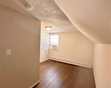 532 Park Avenue - Photo Thumbnail 5