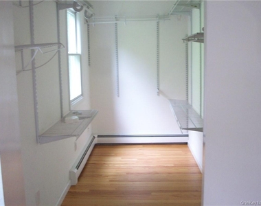 6 Regent Drive - Photo Thumbnail 13