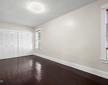 299 6th Avenue - Photo Thumbnail 21