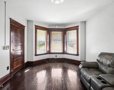 299 6th Avenue - Photo Thumbnail 7