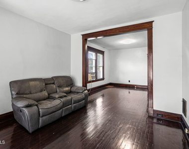 299 6th Avenue - Photo Thumbnail 4