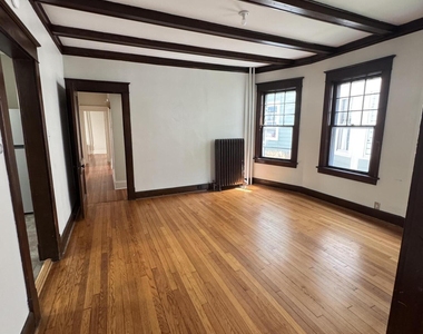 663 Hudson Avenue - Photo Thumbnail 4
