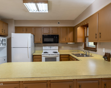11 Keyes Street - Photo Thumbnail 15