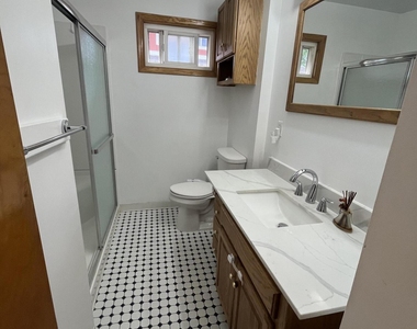 180 Marshall Avenue - Photo Thumbnail 19