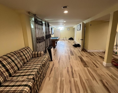 180 Marshall Avenue - Photo Thumbnail 21