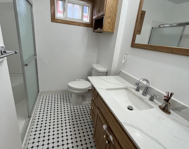 180 Marshall Avenue - Photo Thumbnail 20