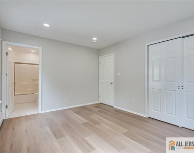 134 Old Beekman Road - Photo Thumbnail 14