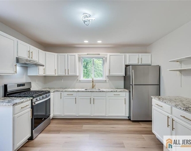 134 Old Beekman Road - Photo Thumbnail 10