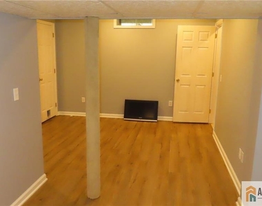 3443 Bloomingdale Drive - Photo Thumbnail 12