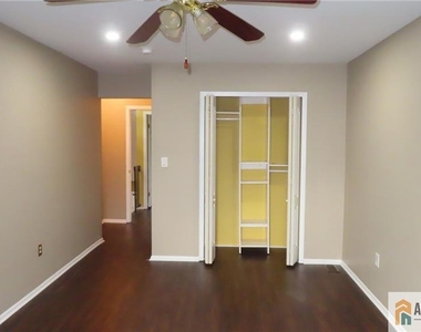 3443 Bloomingdale Drive - Photo Thumbnail 21