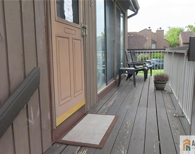 3443 Bloomingdale Drive - Photo Thumbnail 23
