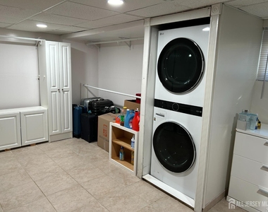 1471 Thomas Avenue - Photo Thumbnail 16