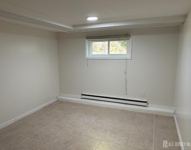 1471 Thomas Avenue - Photo Thumbnail 13