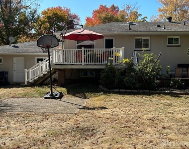 1471 Thomas Avenue - Photo Thumbnail 19