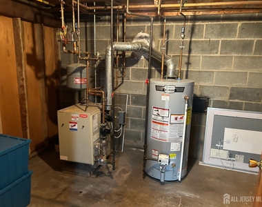 1471 Thomas Avenue - Photo Thumbnail 18