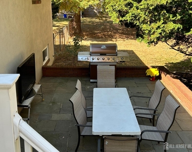 1471 Thomas Avenue - Photo Thumbnail 22