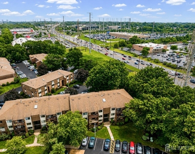 201 Edison Glen Terrace - Photo Thumbnail 19