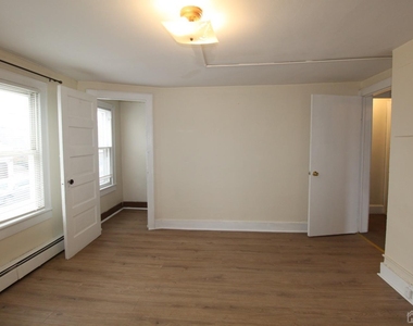 17 Clay Street - Photo Thumbnail 14