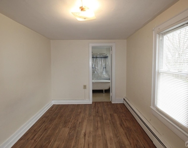 17 Clay Street - Photo Thumbnail 10