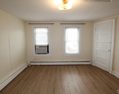 17 Clay Street - Photo Thumbnail 13