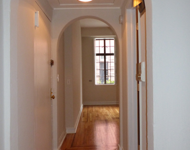 161 W 10th Street - Photo Thumbnail 9