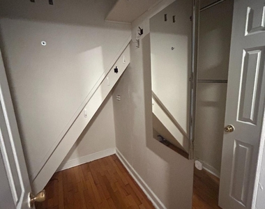 161 W 10th Street - Photo Thumbnail 12