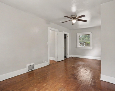 915 Walwood Place - Photo Thumbnail 17