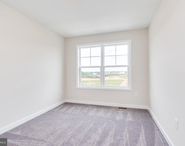 97 Moses Drive - Photo Thumbnail 30