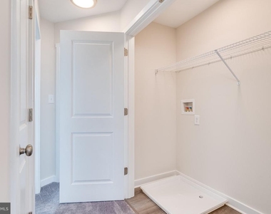 97 Moses Drive - Photo Thumbnail 29